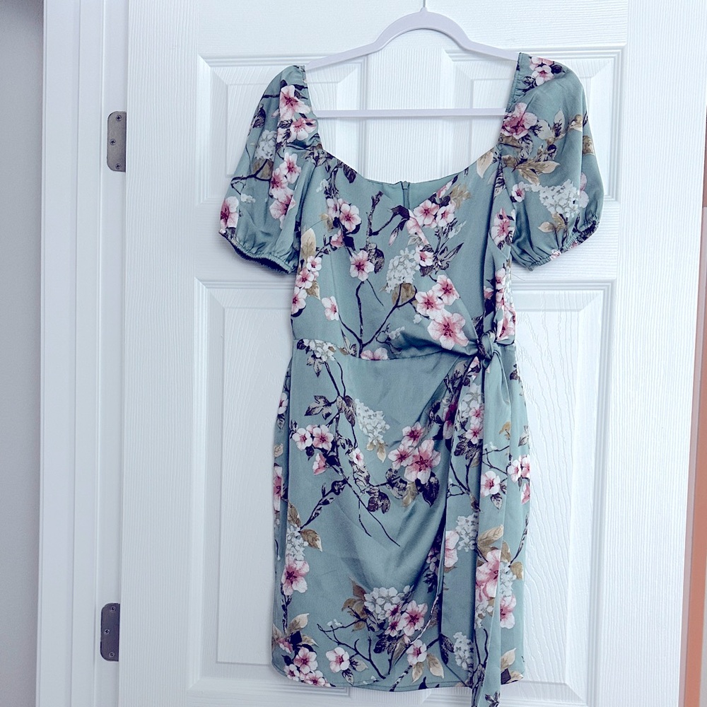 Floral Puff Sleeve Dress